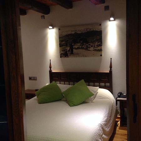 Hotel Can Borrell Meranges Ruang foto