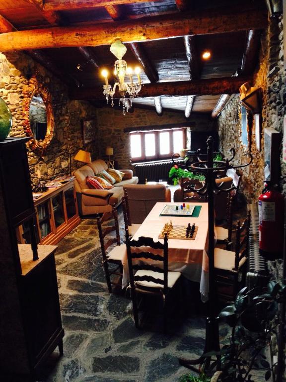 Hotel Can Borrell Meranges Bagian luar foto